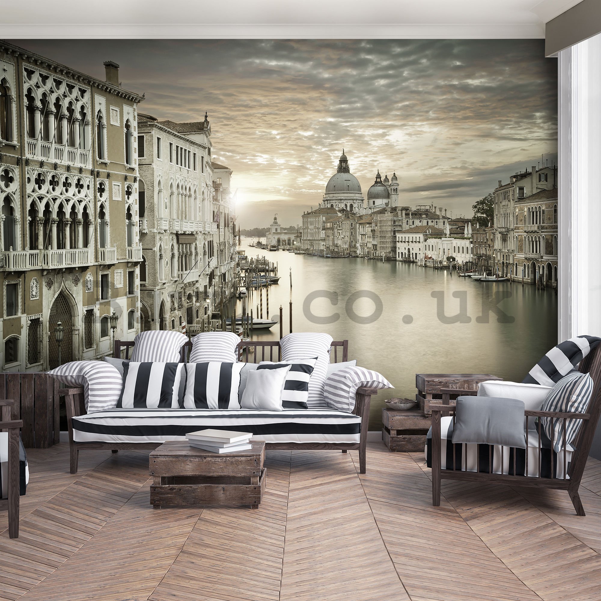 Wall mural: Twilight in Venice - 184x254 cm