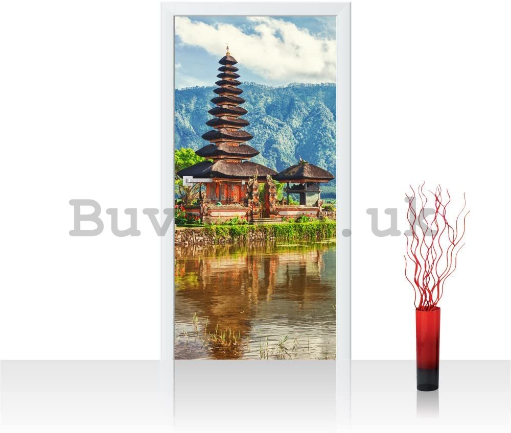 Photo Wallpaper Self-adhesive: Ulun Danu Bratan Temple - 100x211 cm